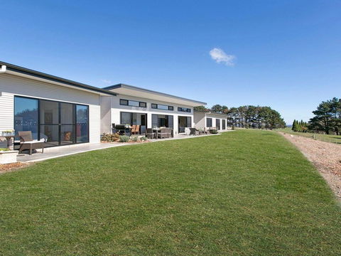 Somerton Ridge - The Perfect Rural Retreat - Accommodation Asia 0