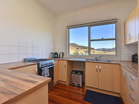 Somerville Wines Farmstay In Broke, Super Cute House On Working Farm. Walk For Miles. - Accommodation Asia 2