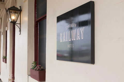Southern Railway Hotel - Accommodation Asia 2