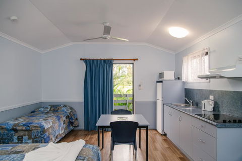 Southside Holiday Village - Accommodation China 0