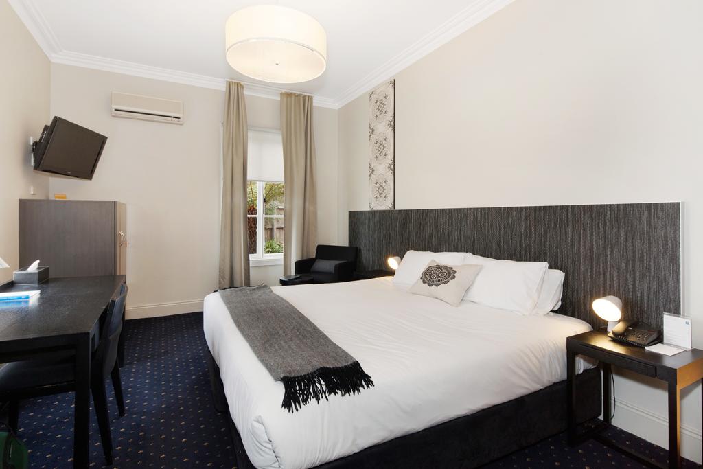  Accommodation Asia