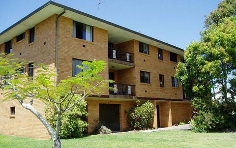 Spacious 2 Bedroom Beach Side Apartment - Close To Shopping Centre With Coles, Health Food Shop, Sushi, Pizza, Cafes, Hairdresse - Accommodation Asia 1