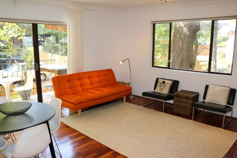Spacious Apartment In Lane Cove Near CBD - Accommodation Asia 0