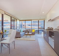 Spacious Docklands 2 Bedroom 2 Bathroom Apartment - Accommodation Asia