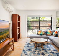 Spacious Home in the Heart of Avalon Beach - Accommodation Asia