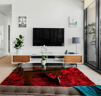 Spacious luxury 3Br Top Location  WiFi Gym Pool - Accommodation Asia