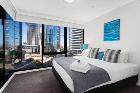 Spacious Modern Apartment Near Crown - Accommodation Guide 0