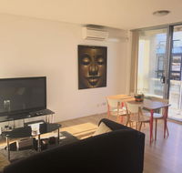 Spacious One Bedroom Apartment in Marrickville - Accommodation Asia