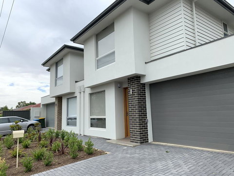 Spacious Rooms Home-Stay With Free Wifi - Accommodation Asia 1