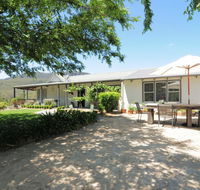 Spring Grove Dairy - Picturesque views - Accommodation Asia