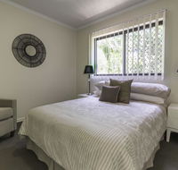 Spring Hill with Pool - Accommodation China