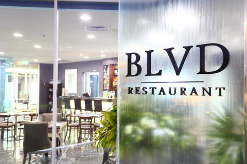 Springfield Lakes Boutique Hotel - Accommodation Asia 3