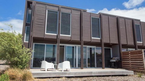 ST ANDREWS BEACH APARTMENT 4.02 - Accommodation Asia 2