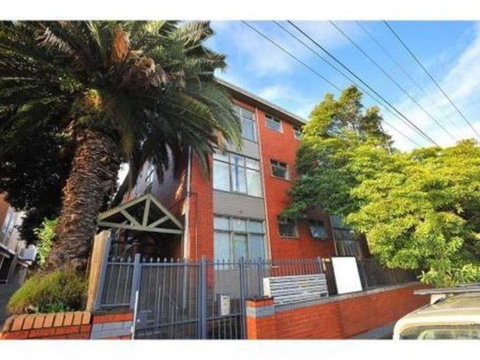 St Kilda All Inclusive - Accommodation Guide 1