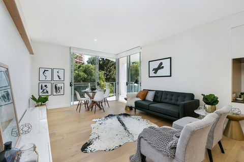 St Leonards Self-Contained Two-Bedroom Apartment (803NOR) - Accommodation Asia 1