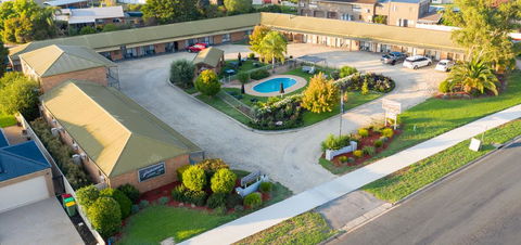Statesman Motor Inn - Accommodation Asia 3