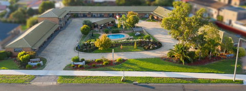 Statesman Motor Inn - Accommodation Asia 0