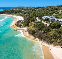 Stradbroke Island Beach Hotel