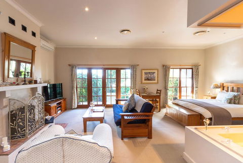 Strathearn Park Lodge - Accommodation Asia 0