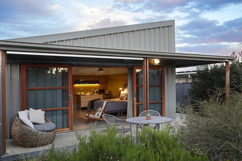 Studio 367 - Accommodation Asia 0