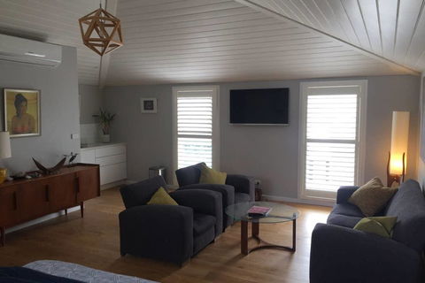 Studio79 - Accommodation Guide 3