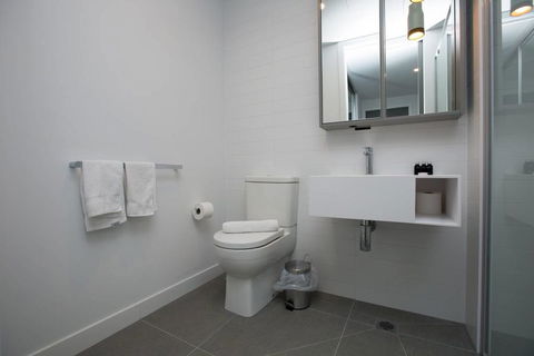 Stunning 2 Bdrms APT@Parkville Free Carpark+wifi - Accommodation Guide 2