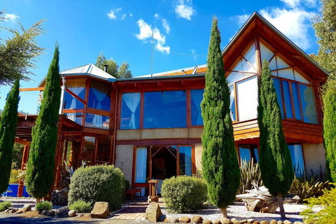 STUNNING HOME WITH AMAZING VIEWS - Just 20 Mins To The City And Only 10 To MONA! - Accommodation Guide 3