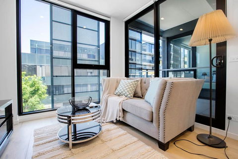 Stunning Light&Bright New One Bedroom APT@Hawthron - Accommodation Guide 0