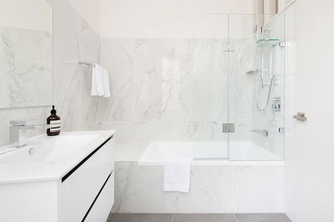 STUNNING SYDNEY HOME 10 - Accommodation Asia 3