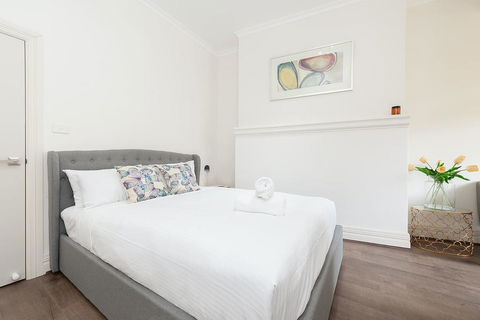 STUNNING SYDNEY HOME 9 - Accommodation Asia 2
