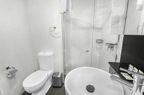 Stunning Views On The 41st Floor - Accommodation Asia 3