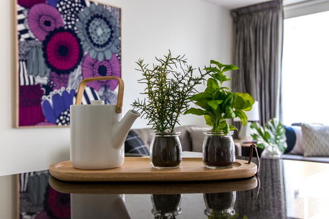 Stunning, Central Huge CBD Pad, Free WiFi, Netflix - Accommodation Guide 2