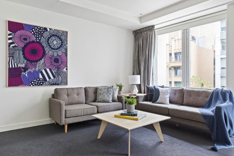 Stunning, Central Huge CBD Pad, Free WiFi, Netflix - Accommodation Guide 3