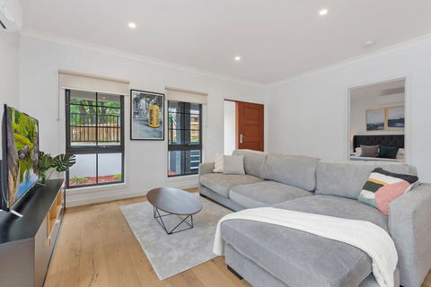 Style, Comfort And Convenience - Accommodation Guide 3