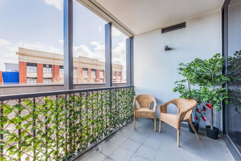 Stylish 2-bed 2 Bath With Free Parking, Pool, Gym, Wifi - Accommodation Guide 2