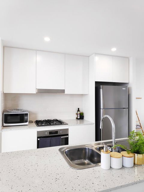 Stylish Liverpool 2Bed 2Bath Apartment -Skyline Views! -Masks Provided - Accommodation Asia 3