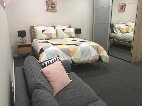 Stylish North Perth On Cafe Strip - Accommodation Guide 2