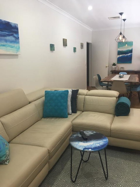 Stylish North Perth On Cafe Strip - Accommodation Guide 1