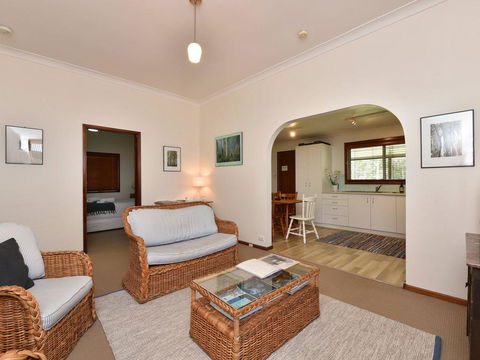 Summerfield Cottage - Hunter Valley, Renovated House In Central North Rothbury - Accommodation Asia 3