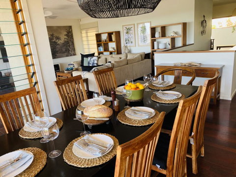 Sundecks - Accommodation Asia 1