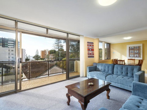 Sundek 18 - Accommodation Guide 0