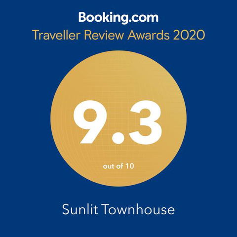Sunlit Townhouse - Accommodation Asia 3