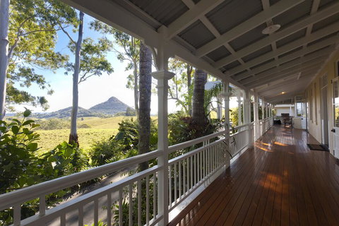 Sunrise At Sanquar, Noosa Hinterland - Accommodation Asia 3