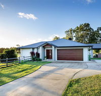 Sunset Retreat Airlie Beach Rural Getaway - Accommodation Guide
