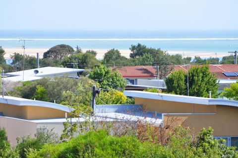 SUNSET WATERS - INLET SIDE - Accommodation China 1