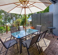 Sunset Waters Apartments - Accommodation Asia