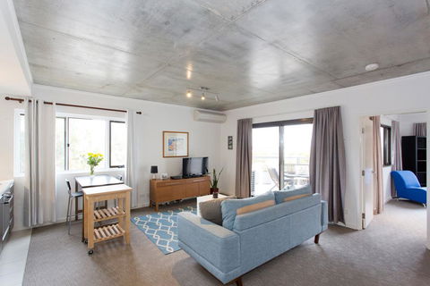 Sunsets By The Beach - Fremantle - Accommodation Asia 0