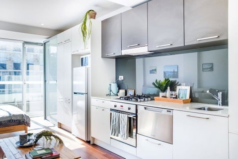 Sunshine City Loft! - Accommodation Guide 1