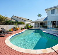 Super Sized Family Retreat With a Pool - Accommodation Asia