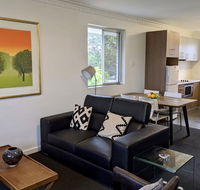 Superb 2 BR Apartment Minutes to CBD- Cen8 - Accommodation Asia
